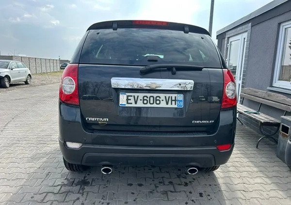 Chevrolet Captiva cena 17900 przebieg: 180000, rok produkcji 2012 z Małogoszcz małe 211